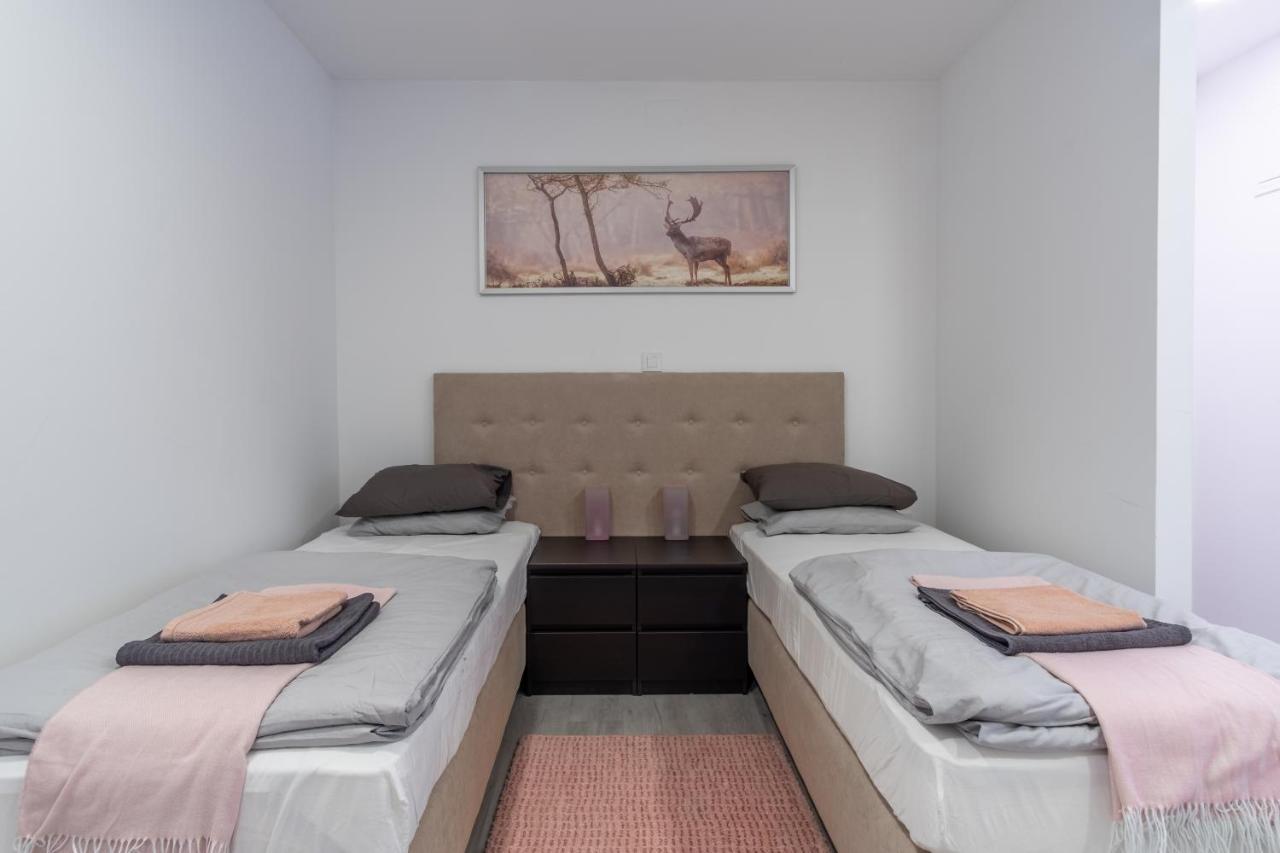 Apartments Park Vodice - Ljubljana, Krvavec エクステリア 写真